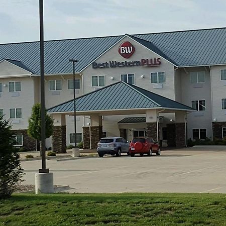 Best Western Plus Green Mill Village Hotel & Suites Arcola Экстерьер фото