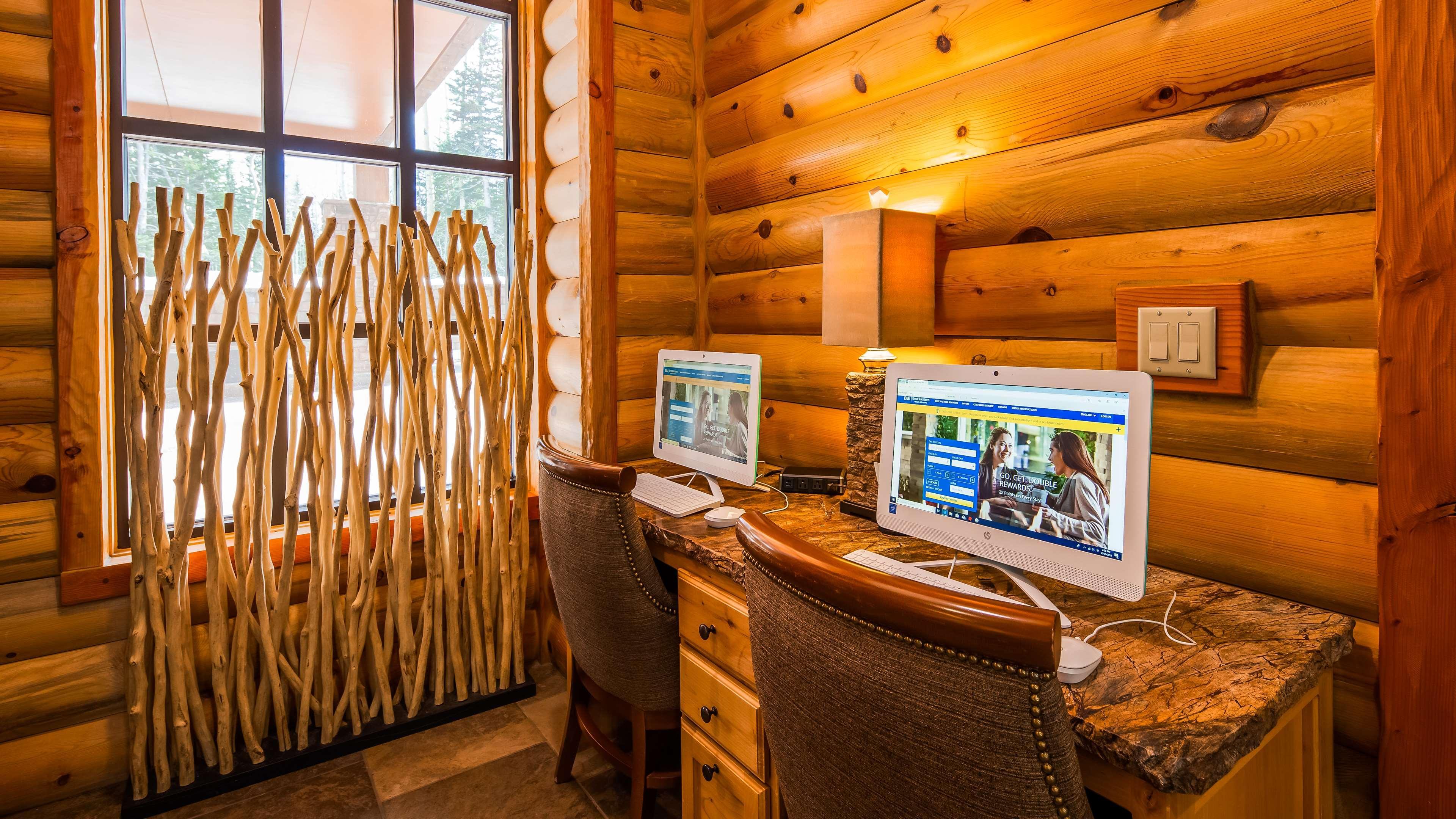 Best Western Plus Green Mill Village Hotel & Suites Arcola Экстерьер фото